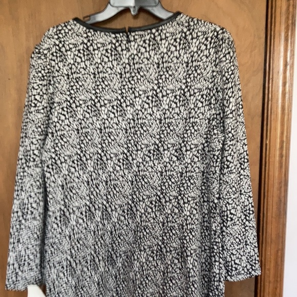 Nine West dress faux leather neckline abstract animal print like 12 - Picture 15 of 16